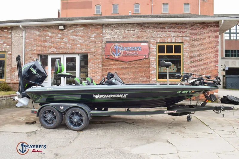 The Image of Phoenix Bass Boats 819 Pro 2021 - 0
