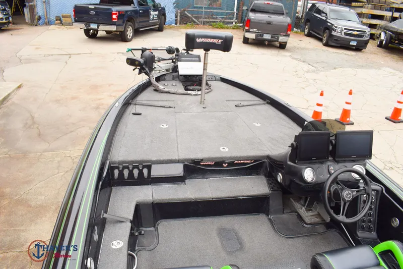 Slide: The Image of Phoenix Bass Boats 819 Pro 2021 - 14