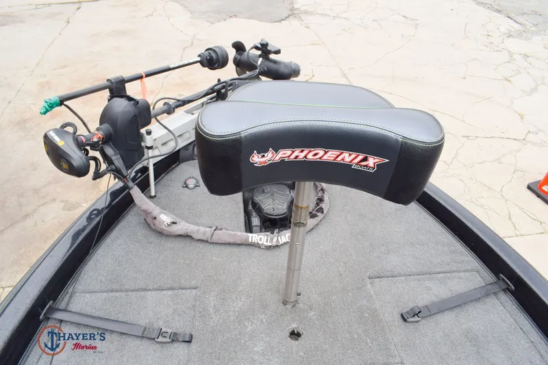 Slide: The Image of Phoenix Bass Boats 819 Pro 2021 - 19