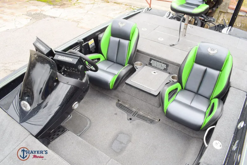 Slide: The Image of Phoenix Bass Boats 819 Pro 2021 - 20