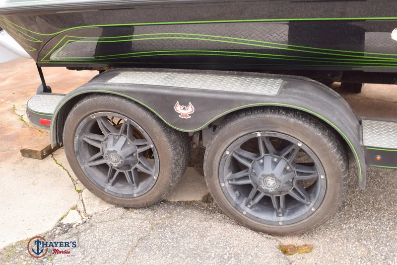 Slide: The Image of Phoenix Bass Boats 819 Pro 2021 - 5