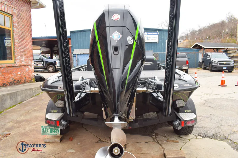 Slide: The Image of Phoenix Bass Boats 819 Pro 2021 - 8