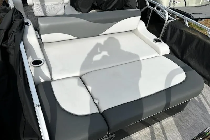 Slide: The Image of 2022 Tahoe Pontoon LTZ VRB/VRL boat seat with gray and white upholstery. - 4
