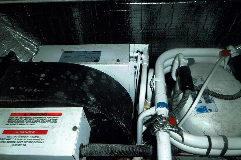 Slide: The Image of A/C unit under forward berth - 27