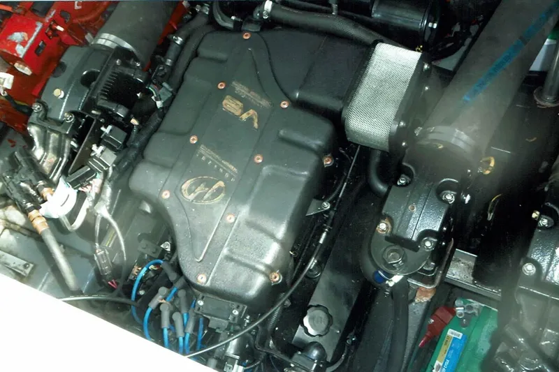 Slide: The Image of Stbd motor 454 Mercruiser Horizon FWC - 29