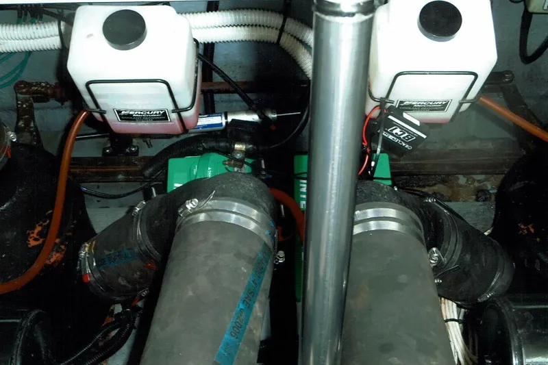 Slide: The Image of Exhaust hoses - 30