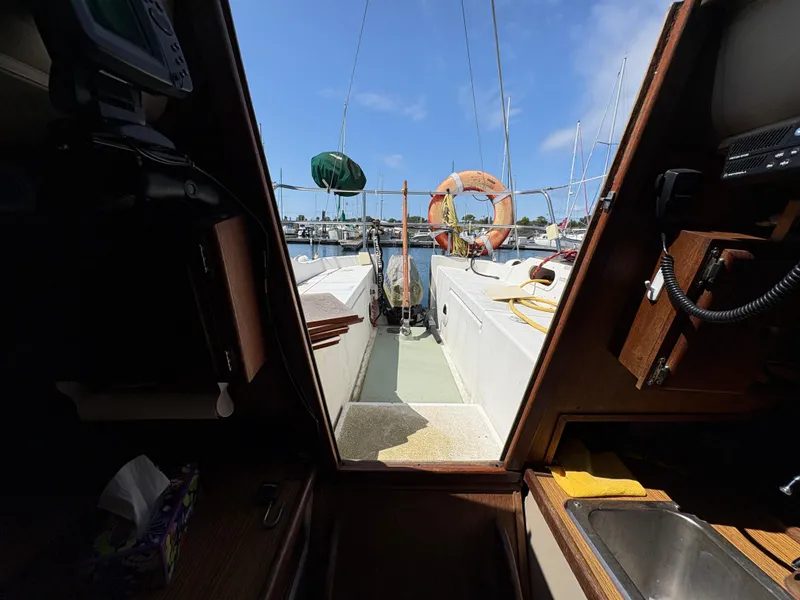 Slide: The Image of Newport 27 S 1981 - 50