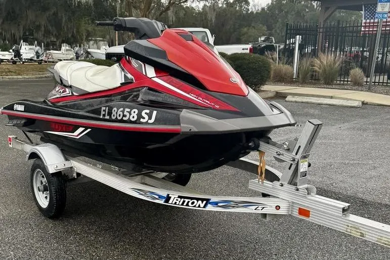 Slide: The Image of 2016 Yamaha WaveRunner VX Deluxe on Triton trailer, parked outdoors. - 3