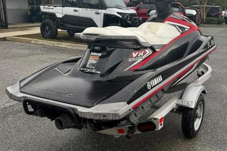 Slide: The Image of 2016 Yamaha WaveRunner VX Deluxe on trailer, parked outdoors. - 5