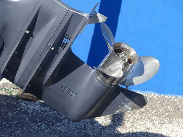 Slide: The Image of NauticStar 223 DC 2018 - 11