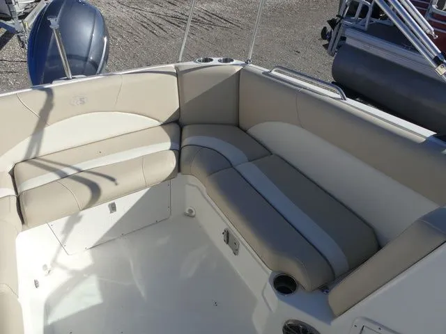 Slide: The Image of NauticStar 223 DC 2018 - 18