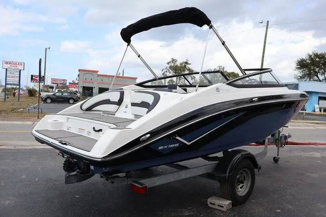 Slide: The Image of Yamaha SX195 2019 - 6