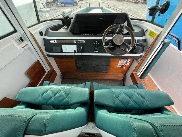 Slide: The Image of Axopar 28 Cabin 2023 - 13