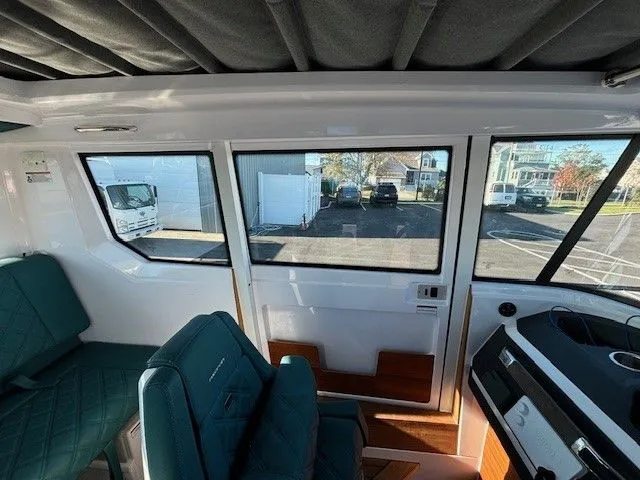 Slide: The Image of Axopar 28 Cabin 2023 - 19