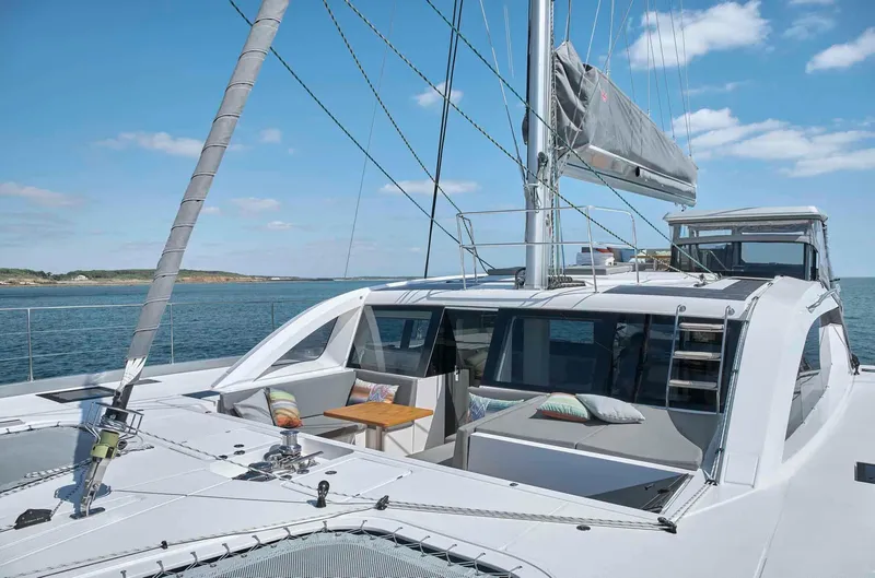 Slide: The Image of Luxury Privilege Signature 580 yacht, 2025 model, sailing on a sunny day. - 11