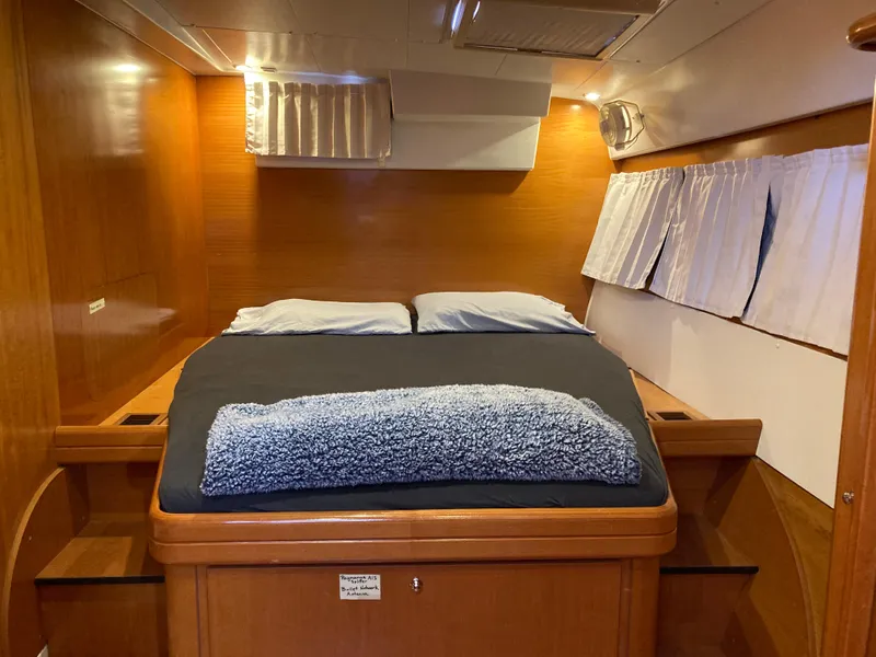 Slide: The Image of Lagoon 420 2007 - 50