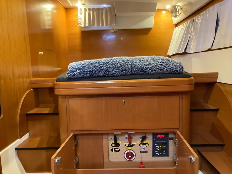 Slide: The Image of Lagoon 420 2007 - 51