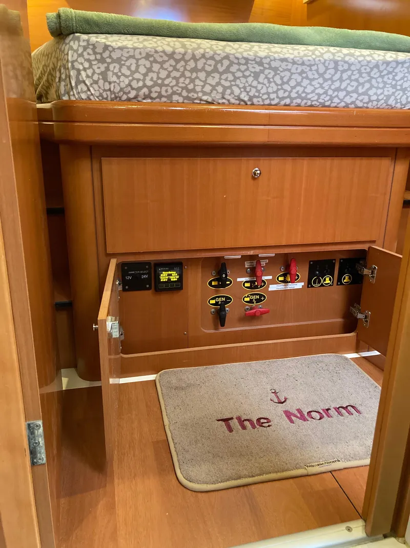 Slide: The Image of Lagoon 420 2007 - 55