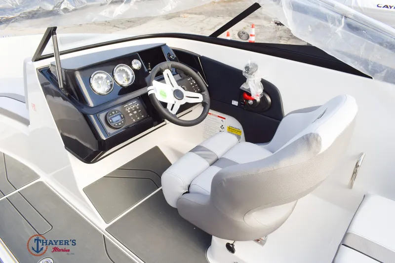 Slide: The Image of Bayliner V20 2026 - 15