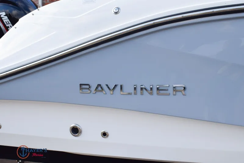 Slide: The Image of Bayliner V20 2026 - 3