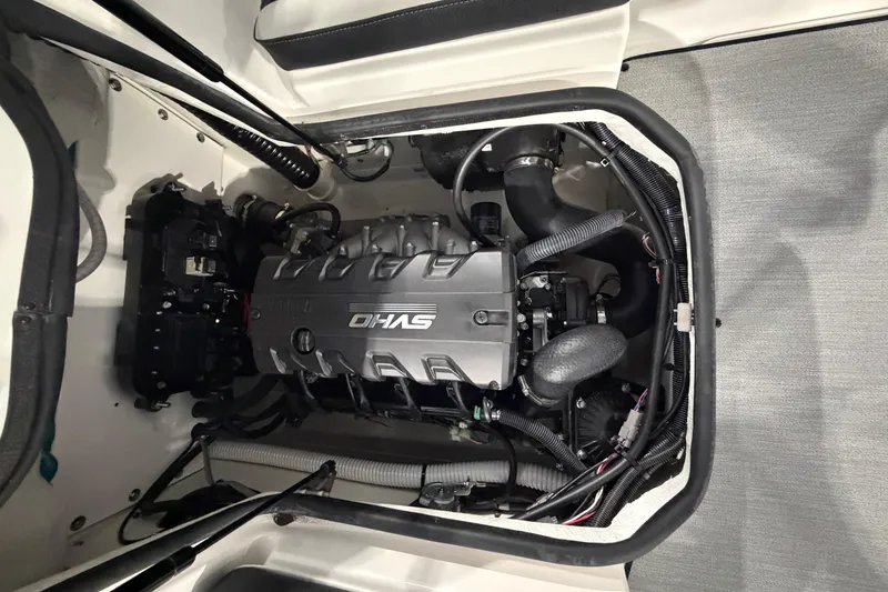 Slide: The Image of Engine compartment of 2026 Yamaha Boats AR195, showcasing advanced marine engine design. - 9