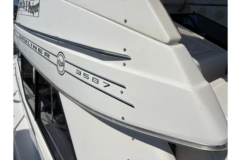 Slide: The Image of 1988 Bayliner 3587 Motoryacht, close-up of exterior detailing and model name. - 39