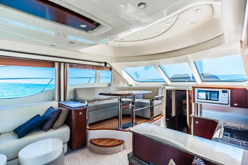 Slide: The Image of Sea Ray 52 Sedan Bridge 2006 - 16