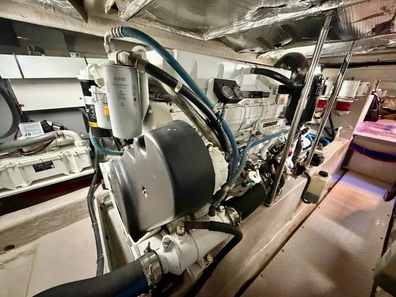 Slide: The Image of Sea Ray 52 Sedan Bridge 2006 - 20