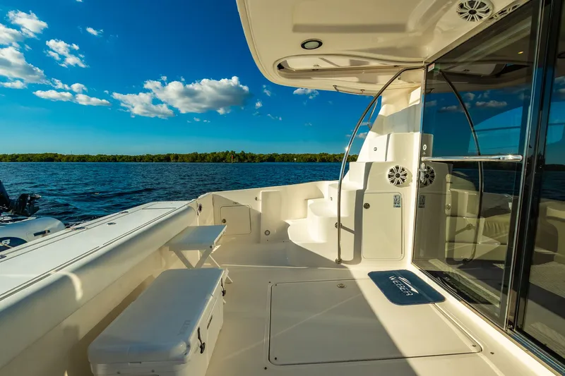 Slide: The Image of Sea Ray 52 Sedan Bridge 2006 - 32