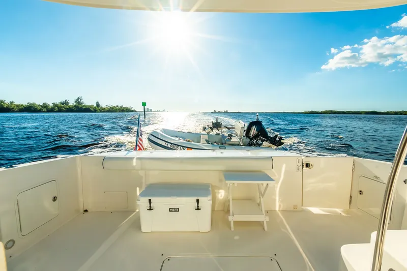 Slide: The Image of Sea Ray 52 Sedan Bridge 2006 - 34