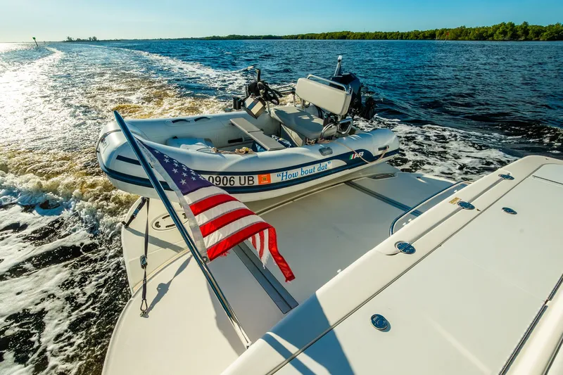 Slide: The Image of Sea Ray 52 Sedan Bridge 2006 - 36