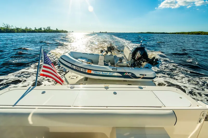 Slide: The Image of Sea Ray 52 Sedan Bridge 2006 - 37