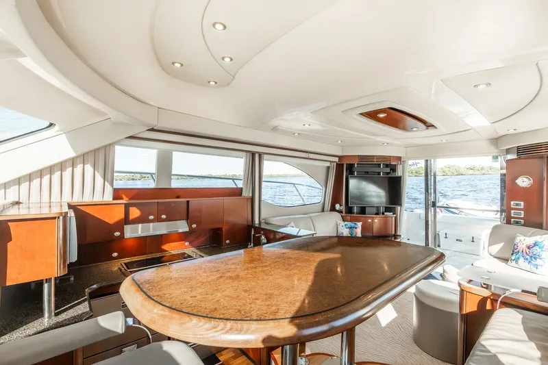 Slide: The Image of Sea Ray 52 Sedan Bridge 2006 - 45