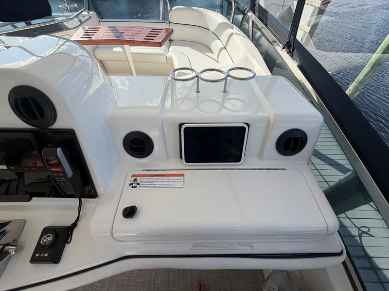 Slide: The Image of Sea Ray 52 Sedan Bridge 2006 - 5