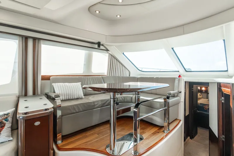 Slide: The Image of Sea Ray 52 Sedan Bridge 2006 - 50