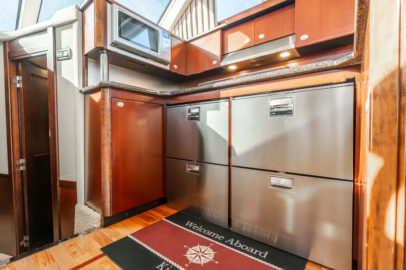 Slide: The Image of Sea Ray 52 Sedan Bridge 2006 - 54