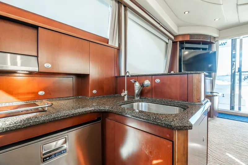 Slide: The Image of Sea Ray 52 Sedan Bridge 2006 - 56