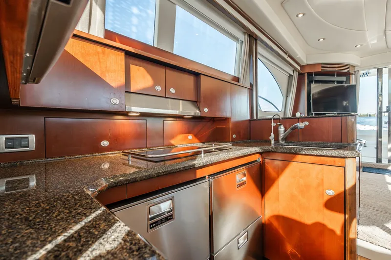 Slide: The Image of Sea Ray 52 Sedan Bridge 2006 - 57