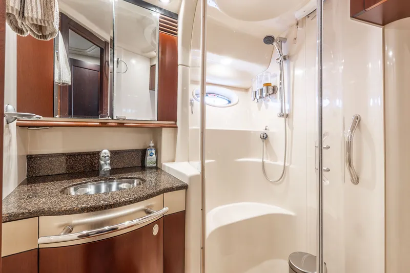 Slide: The Image of Sea Ray 52 Sedan Bridge 2006 - 60