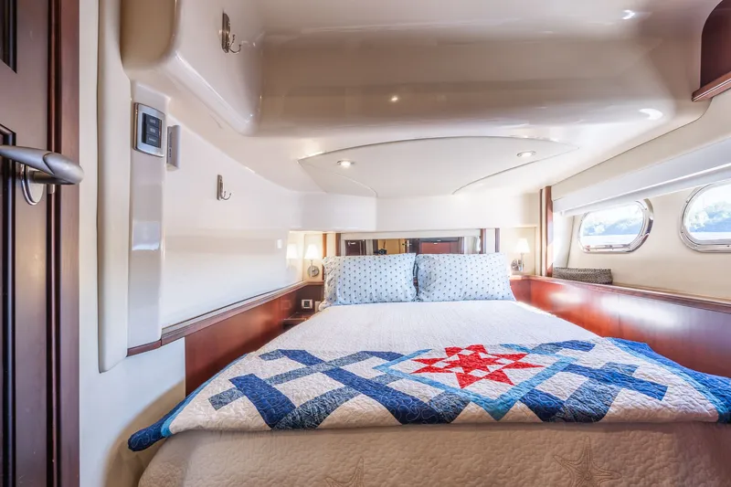 Slide: The Image of Sea Ray 52 Sedan Bridge 2006 - 61