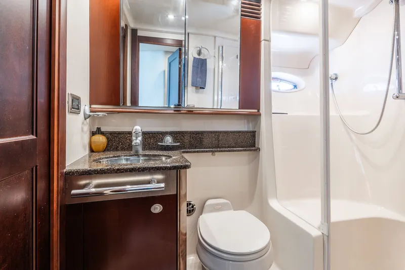 Slide: The Image of Sea Ray 52 Sedan Bridge 2006 - 64