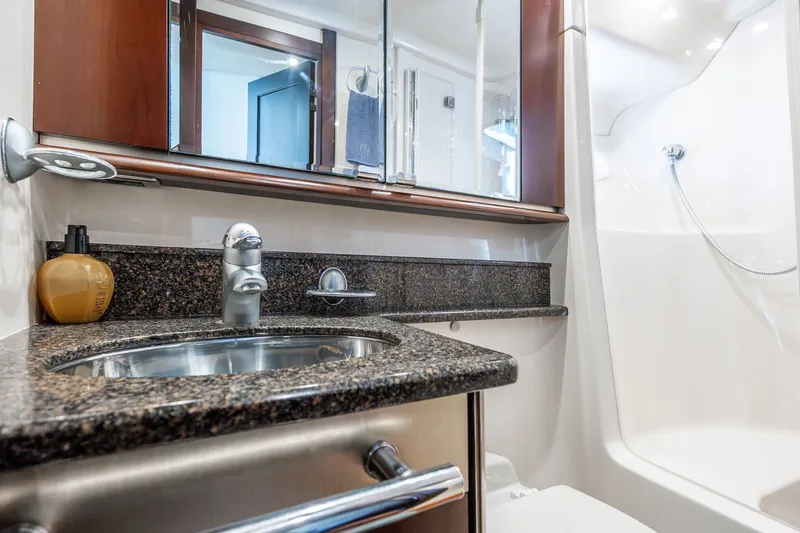 Slide: The Image of Sea Ray 52 Sedan Bridge 2006 - 65