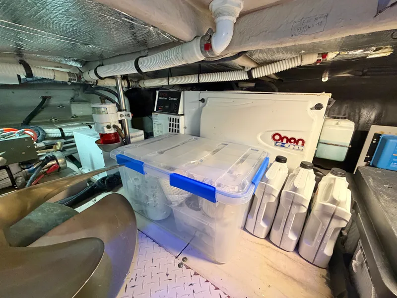 Slide: The Image of Sea Ray 52 Sedan Bridge 2006 - 74