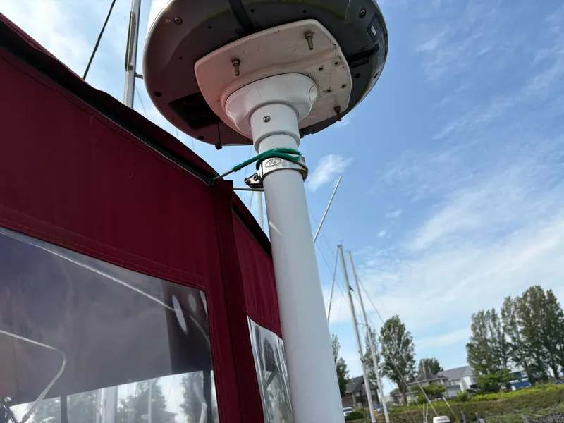 Slide: The Image of Trojan 32 Sedan 1986 - 57