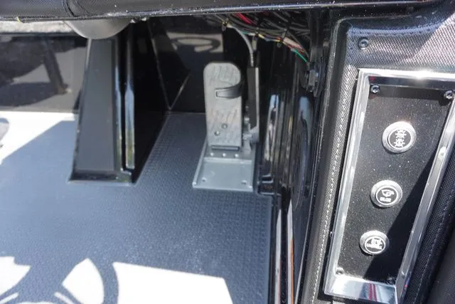 Slide: The Image of Ranger Z521R Cup-Equipped Includes Trailer 2025 - 6