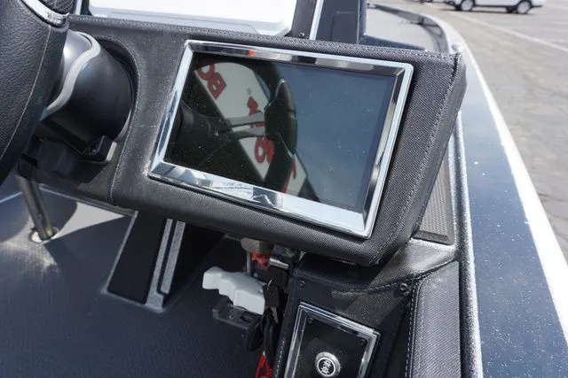 Slide: The Image of Ranger Z521R, Includes Trailer 2024 - 18