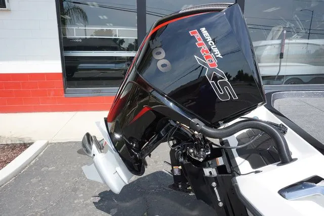 Slide: The Image of Ranger Z521R, Includes Trailer 2024 - 22