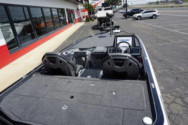 Slide: The Image of Ranger Z521R, Includes Trailer 2024 - 33