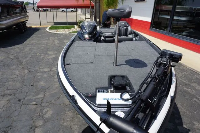 Slide: The Image of Ranger Z521R, Includes Trailer 2024 - 4