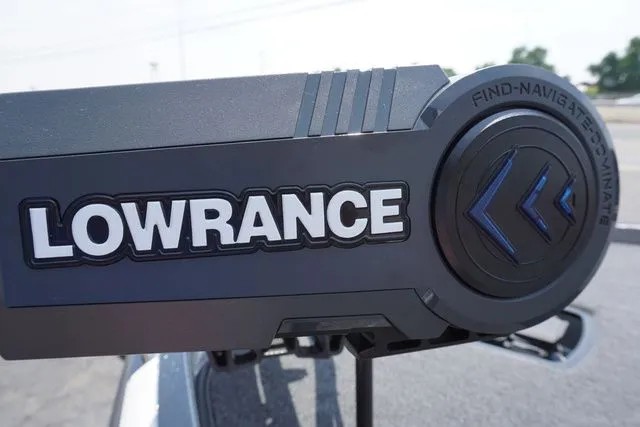 Slide: The Image of Ranger Z521R, Includes Trailer 2024 - 8